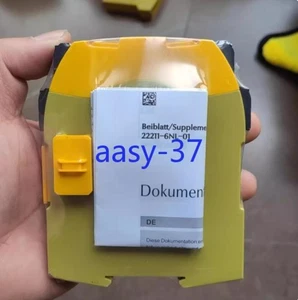 1 PCS New IN BOX Original Pilz safety relay 751177 - Picture 1 of 4