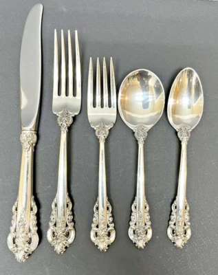 UNO Wallace 5 Piezas Place Setting Grande Barroco Plata de Ley Sin Mono. 279 gr. Foto 1 de 4