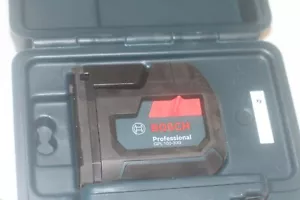 Nivel láser de 3 puntos Bosch GPL100-30G - negro con péndulo inteligente - Imagen 1 de 6