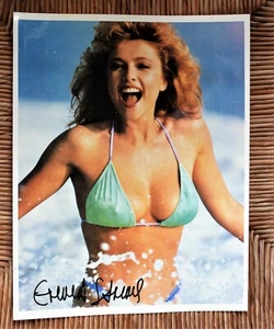 EMMA SAMMS 8X10 AUTOGRAPHED PHOTO - Picture 1 of 2
