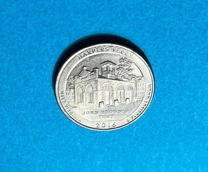 2016 P Harpers Ferry Quarter Die Chip on Roof Error Coin - Circulated - ATB - Picture 1 of 4
