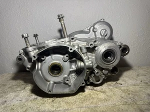 2002 Suzuki Rm250 Rm 250 Left Right Engine Case Cases Motor  - Picture 1 of 24