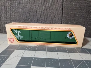 HO Scale IHC Northern Pacific 50' Box Car NP #8130 Vintage NiB - Picture 1 of 8
