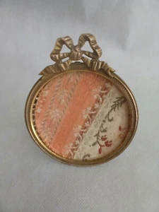 Superbe cadre porte photo  rond en bronze et en laiton A décor nœud Napoléon III - Picture 1 of 10