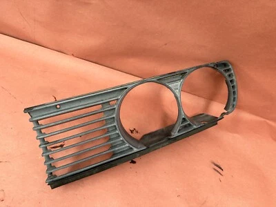Parrilla de faros delanteros derechos OEM 158K millas BMW E30 325e M3 318I 320I 325I 325IX Foto 1 de 4