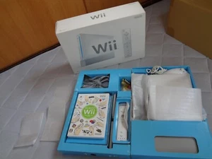 Nintendo Wii White Console System and controllers etc set Boxed Tested Work 002 - Picture 1 of 12