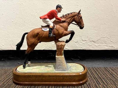 Royal Worcester LTD Edition "Foxhunter & H.M Llewellyn CBE" sculpture & COA - Image 1 of 4