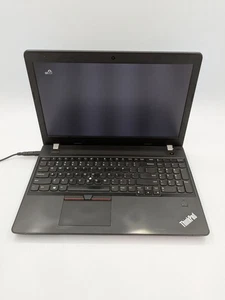 Lenovo ThinkPad E570 15.6" Display Intel Core i5-7200U Processor 2.50GHz Laptop - Imagen 1 de 11