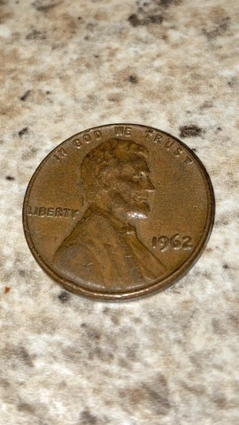 RARE 1962 Lincoln Cent. L On Edge. No Mint Mark Cover