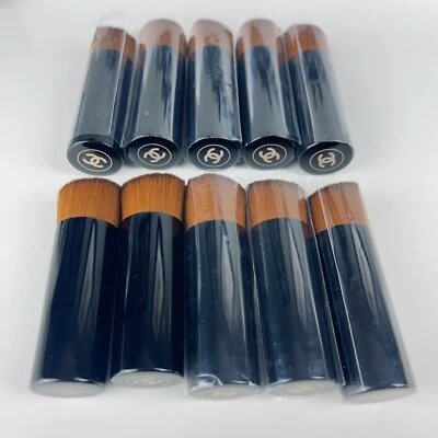 Cepillo base de viaje CHANEL Les Beiges tez fresca con agua 100 % auténtico 10 un. Foto 1 de 4