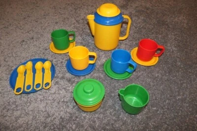 Puppengeschirr Kunststoff Kaffe Service - Bild 1 von 4