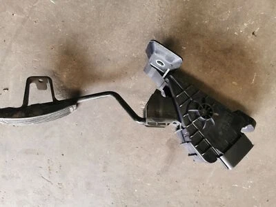 Pedal acelerador diésel Mazda 5 MPV 2.0 - 198800-3490 / CC34 41 600 - acelerador  Foto 1 de 4