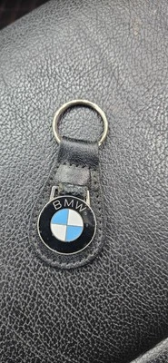 NICE 1970s VINTAGE CLOISONNÉ “BMW” METAL LEATHER KEYCHAIN RING FOB 👀LQQK - Image 1 of 2