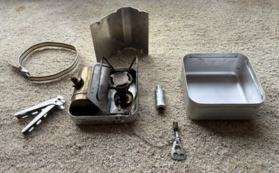 Estufa de campamento de gasolina sueca vintage Optimus 99 Suecia con bomba Foto 1 de 4