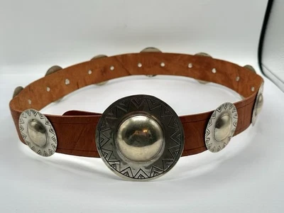 Cinturón De Colección Cuero Marrón Castaño Marroquí 10 Conchos Plateados Diseño Geométrico XL Foto 1 de 4