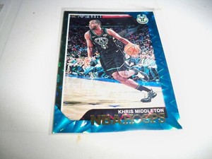 Khris Middleton 2018-19 Panini NBA Hoops Teal Explosion #14