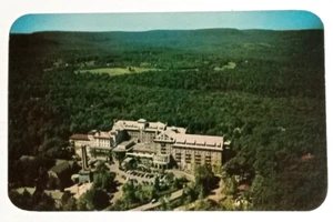 Aerial View The Inn Buck Hill Falls Pennsylvania PA Rounded Dexter Postcard 1951 - Picture 1 of 2