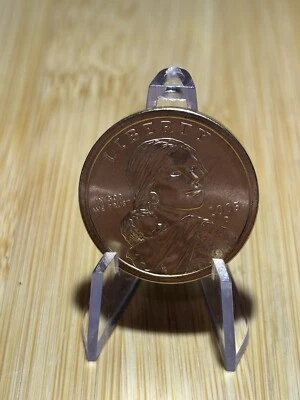 2005-D Sacagawea $1 Error No Lettering On The Rim.  - Image 1 of 4