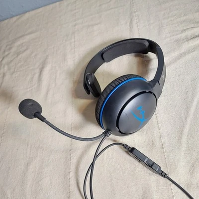 Auriculares para juegos HyperX Cloud Chat HX-HSCCHS-BK CABLEADOS con mando de control de volumen Foto 1 de 4