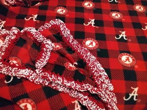 Alabama Crimson Tide University College School Fleece Throw Blanket Crochet Edge - Picture 1 of 6