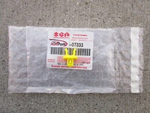FITS: 09 - 13 SUZUKI GRAND VITARA HOOD SUPPORT ROD HOLDER CLAMP QTY 1 OEM NEW - Picture 1 of 3