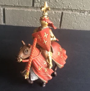 Schleich 2003 World of Knights RED TOURNAMENT KNIGHT w/Horse 70019 Jousting - Picture 1 of 21