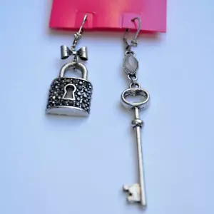 Betsey Johnson Lady Lock Key Long Antique Silver Earrings - Picture 1 of 5