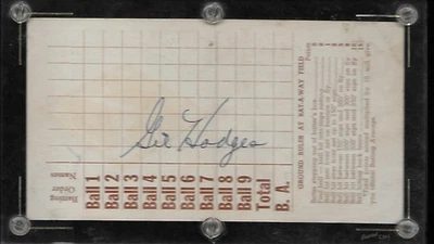 Tarjeta de puntuación Bat-A-Way 1952 autógrafo Gil Hodges Brooklyn Dodgers Foto 1 de 4
