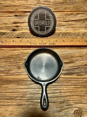 Griswold Cast Iron #0 Large Block Logo Skillet W / Heat Ring FACTORY MILL MARKS - Image 1 of 4