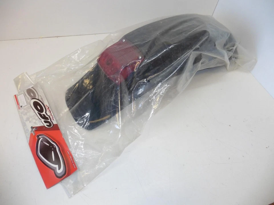 Garde-Boue Djerba Arrière Universel Avec Feu Arrière Fender Noir - Photo 1/4