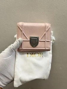 Dior Pink Trifold Beige Leather Diorama Card Holder Case Wallet - Picture 1 of 9