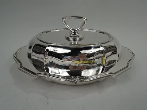 International Meriden Britannia Covered Bowl 33/640 American Sterling Silver Cover
