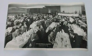 1949 Vintage Original 20" x 12" PHOTO  CHICAGO MEDICAL RESERVES Annual Dinner  - Picture 1 of 3