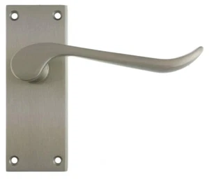 Bertelli Brushed Chrome Scroll Door Handle Set - Picture 1 of 4