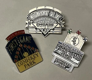 Prendedor de solapa de los Medias Blancas de Chicago ~ Lote de 3 ~ Comiskey Park ~ Primer juego de la historia - Imagen 1 de 6