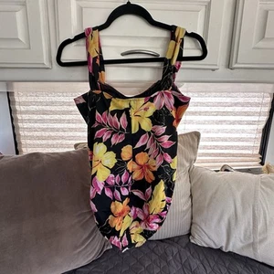 TRIMSHAPER ONE-PIECE SWIMSUIT Size 12 Women's Tummy Slimming Padded Floral Black - Picture 1 of 8