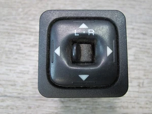 99-01 ISUZU VEHICROSS EXTERIOR DOOR MIRROR CONTROL SWITCH OEM - Picture 1 of 13