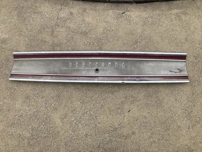 ОРИГИНАЛЬНАЯ ПАНЕЛЬ ОТДЕЛКИ БАГАЖНИКА MOPAR 1969 PLYMOUTH BARRACUDA - Изображение 1 из 4