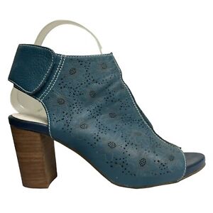 L'Artiste / Spring Step WMNS Gladiator Leather Fab Heeled Sandal Blue US 7 EU 37