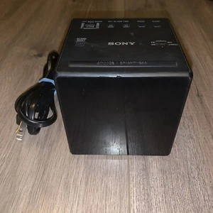 Sony Dream Machine ICF-C1 AM/FM Desktop Alarm Clock Radio Black Digital Cube - Picture 1 of 4
