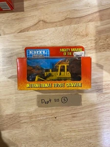 Ertl 1/64 Scale Miniatures Of The World International TD-20 E Crawler - Picture 1 of 4
