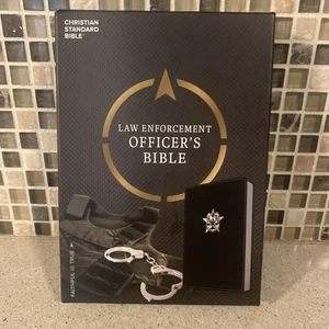 CSB Law Enforcement Officer's Bible - CSB Bibles by Holman - Picture 1 of 3