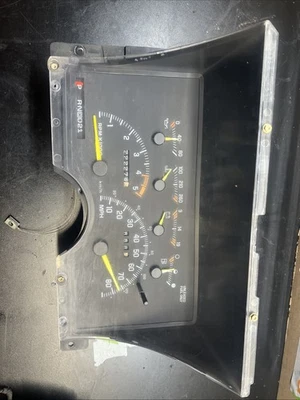 Chevy GMC 1500 1994 OEM cuadro de instrumentos velocímetro velocímetro gasolina Foto 1 de 4