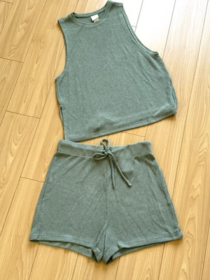 Conjunto Top y Pantalones Cortos Verde Salvia 2 piezas Aireado Calce Relajado Sin Mangas Calce Suelto Talla Pequeña Foto 1 de 4