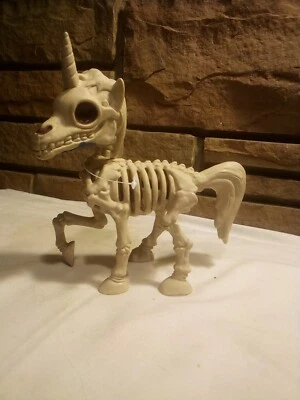 Esqueleto Unicornio Figura Huesos Juego Estatua Espeluznante Decoración Halloween  Foto 1 de 4