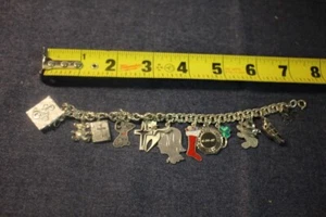 Bettelarmband gehörte meiner Schwester aus den 80er Jahren Vintage etwas Silber ? - Bild 1 von 12