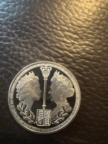 2022 *Very Rare* PLATINUM JUBILEE SILVER PROOF HALF CROWN COIN, CASED Cover