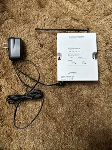 Lutron Radio RA2 RR-MAIN-REP-WH 120V Main Repeater - Picture 1 of 2