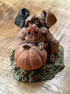 VTG D&D Miniature pig figurine collectible handcrafted sitting W/ pumpkin Frumps - Picture 1 of 8