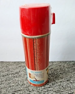Neu aus altem Lagerbestand Thermoskanne rote Streifen Pint Größe Tasse Vakuumflasche roter Deckel versiegelt USA Metall - Bild 1 von 7